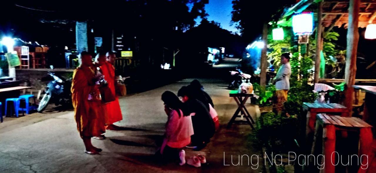ลุงนะ โฮมสเตย์ ปางอุ๋ง แม่ฮ่องสอน Ban Huai Makhuea Som Exterior foto